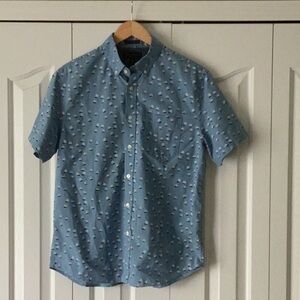 Banana Republic Blue Casual Button Down Shirt
